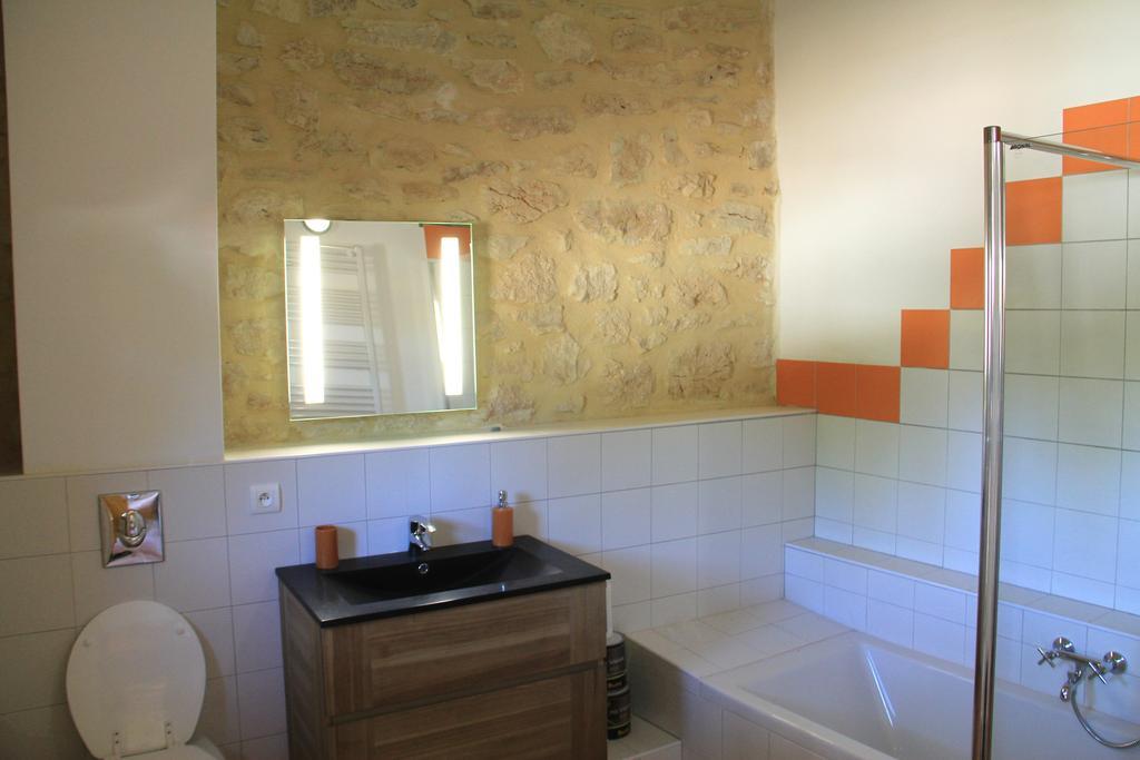 Hollyoaks Estate Hotel Saint-Pons-la-Calm Phòng bức ảnh