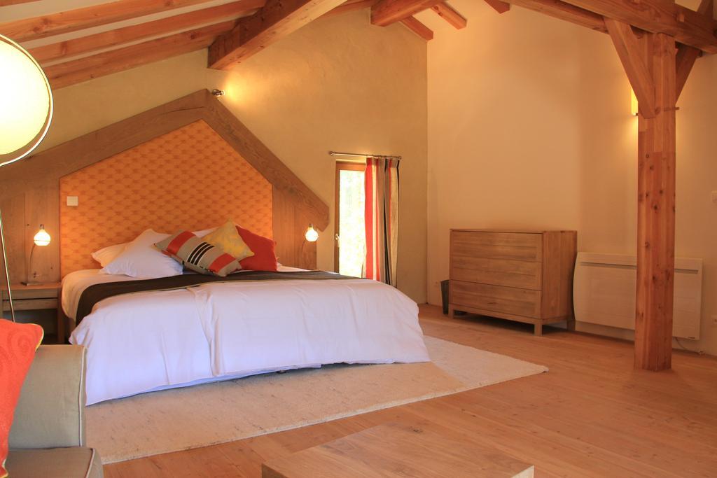 Hollyoaks Estate Hotel Saint-Pons-la-Calm Phòng bức ảnh