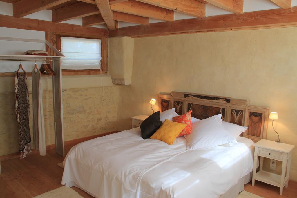 Hollyoaks Estate Hotel Saint-Pons-la-Calm Phòng bức ảnh